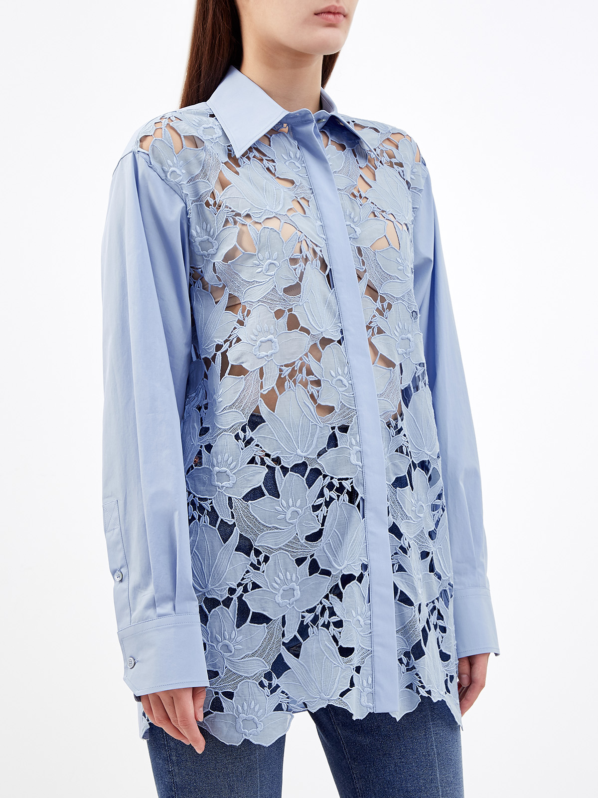 Удлиненная блуза из поплина с ажурной вышивкой VALENTINO, цвет голубой, размер 38;40;42;36 - фото 3